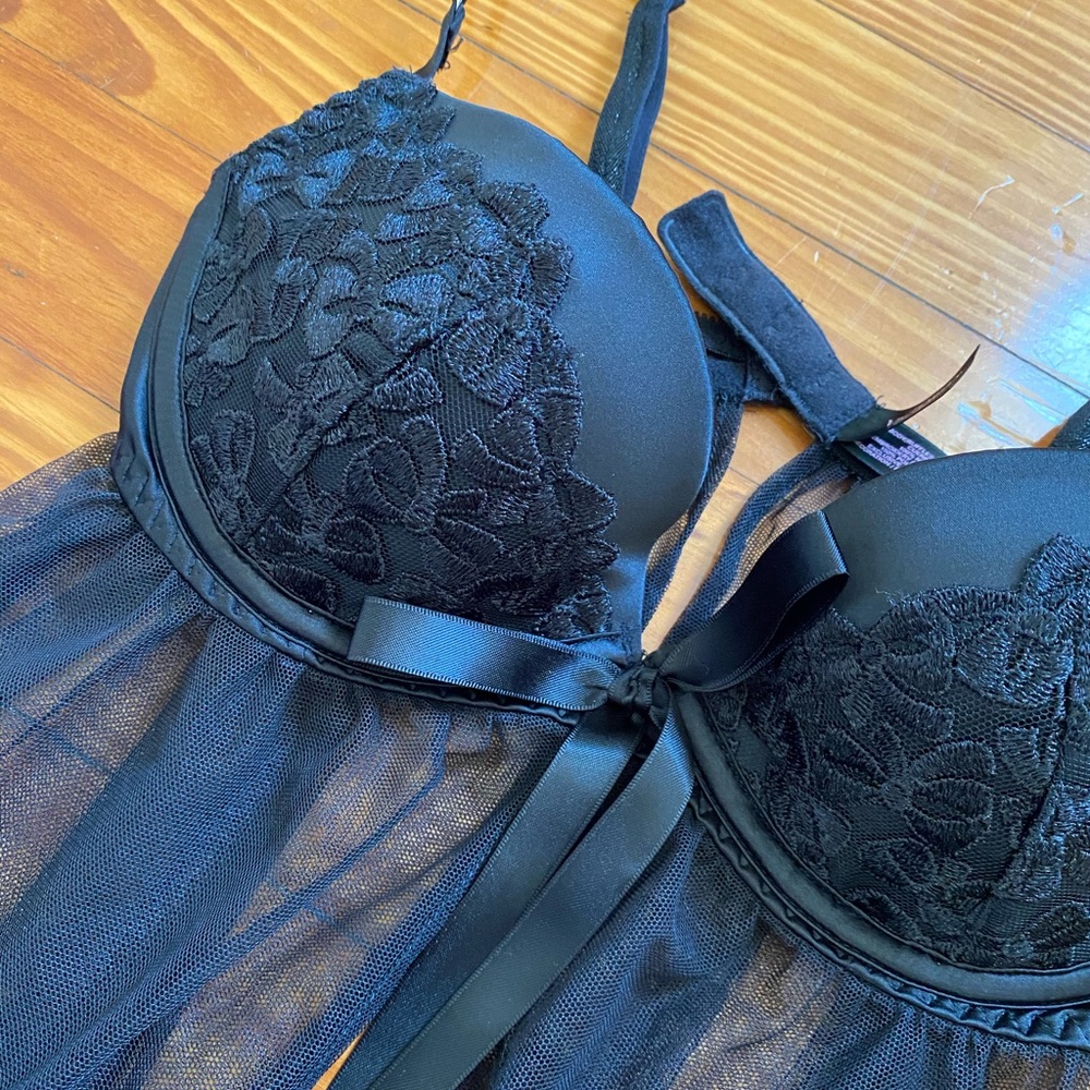 COPY- Victoria’s Secret Black Push Up Baby Doll